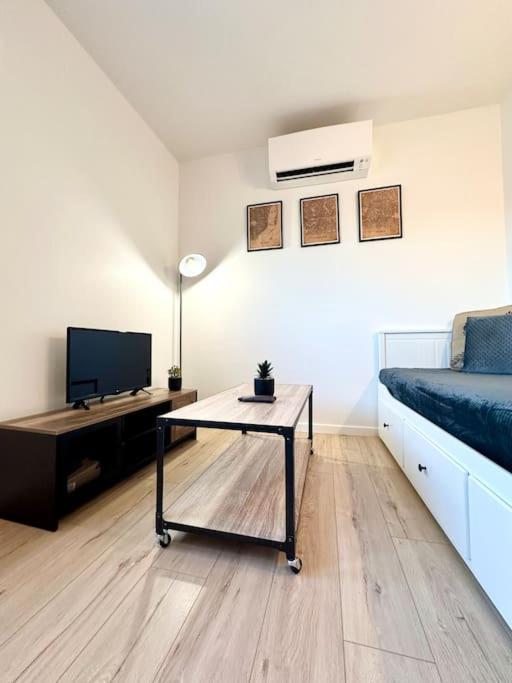 Apartamento Le Clemenceau - Parking Prive - Fibre & Clim Mont de Marsan Exterior foto