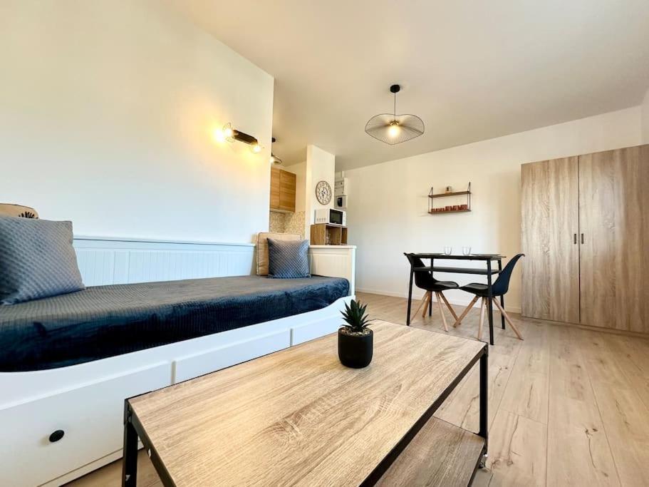 Apartamento Le Clemenceau - Parking Prive - Fibre & Clim Mont de Marsan Exterior foto